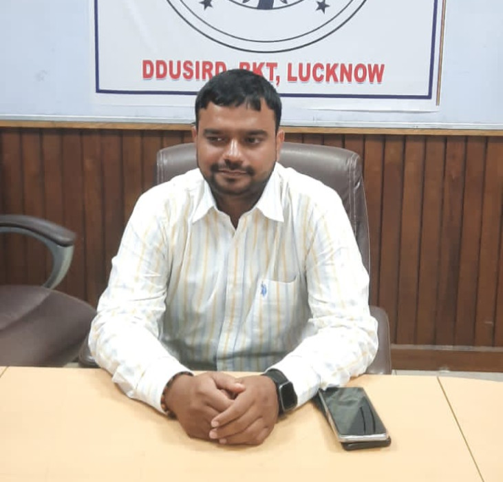 फॉर्मर रजिस्ट्री अभियान में सहयोग न करने वाले260 केंद्रों पर हुई कार्रवाई