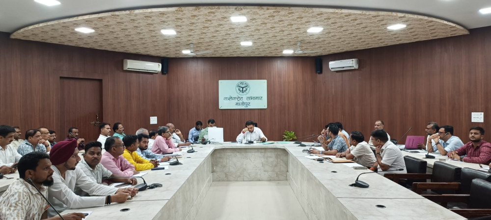 परिवहन संबंधी नियमों का पालन न करने वाले डिफॉल्टर विद्यालयों के विरुद्ध होगी कार्यवाई
