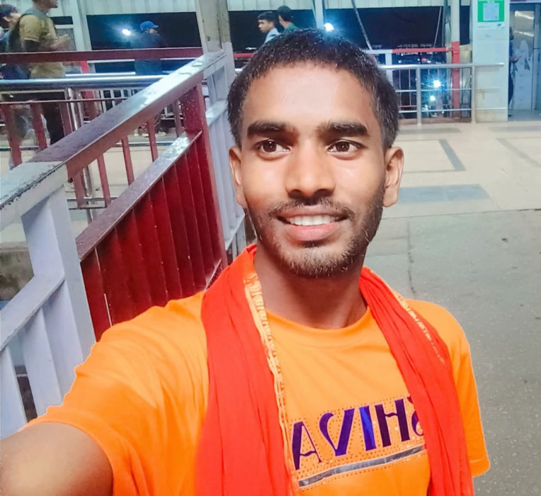 अलग-अलग सड़क हादसों में दो युवकों की मौत