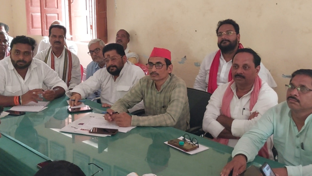 छूटे मतदाताओं के नाम वोटर लिस्ट में जुड़वाएं कार्यकर्ता: विधायक जैकिशन साहू