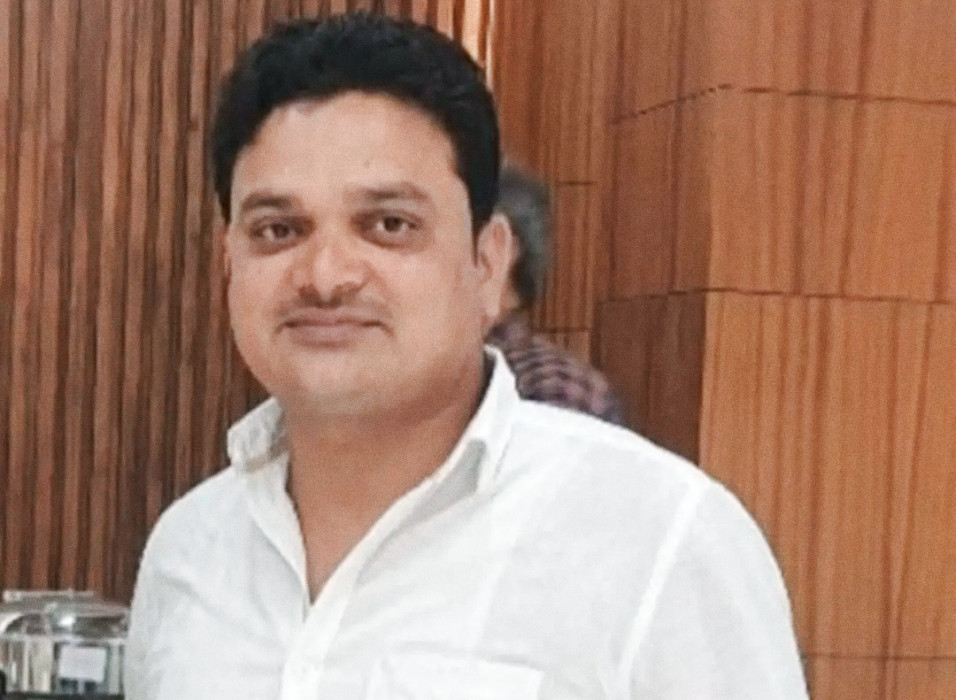 गहमर में शराब पीने के दौरान विवाद, ईंट से पीटकर युवक की हत्या का आरोप