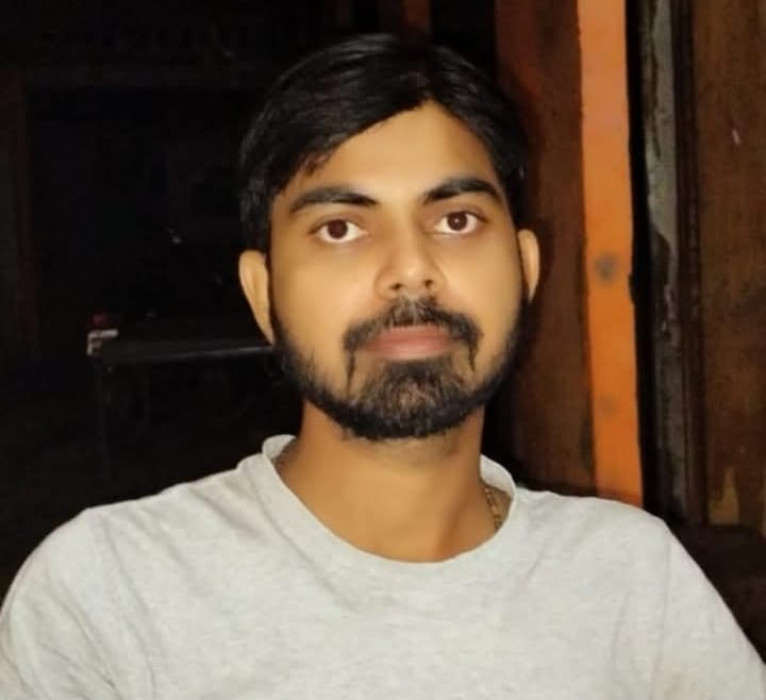 पोस्टमार्टम हाउस तक शव वाहन पहुंचने में बाधा, समाजसेवी ने डीएम से लगाई गुहार