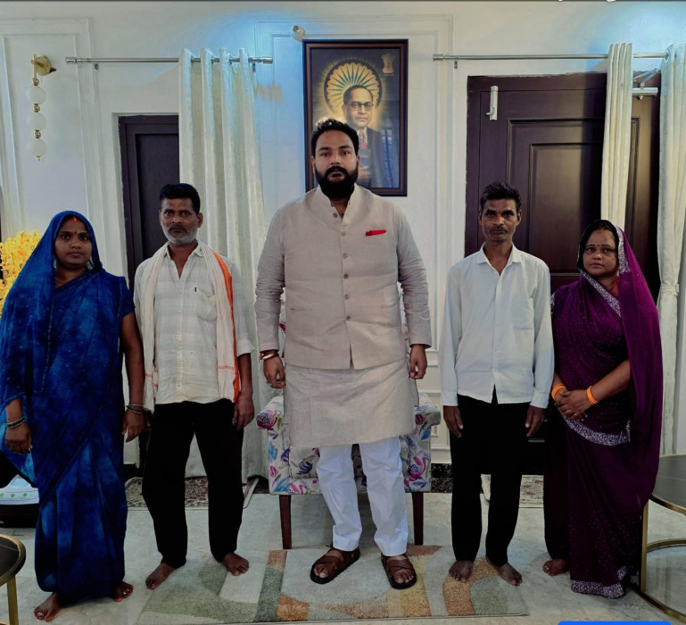 जरूरतमंदों की मदद के साथ विवाद निपटाने में भी सक्रिय राजकुमार पांडेय, पांच साल पुराना पारिवारिक विवाद सुलझाया