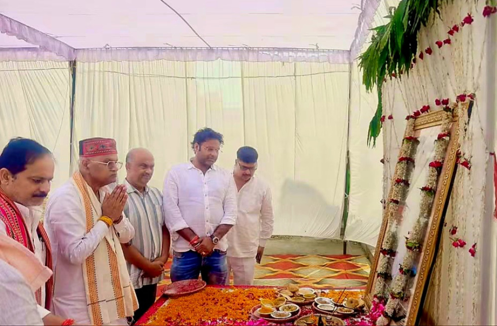 स्व. शिवशंकर सिंह की तीसरी पुण्यतिथि पर हजारों लोगों ने दी श्रद्धांजलि