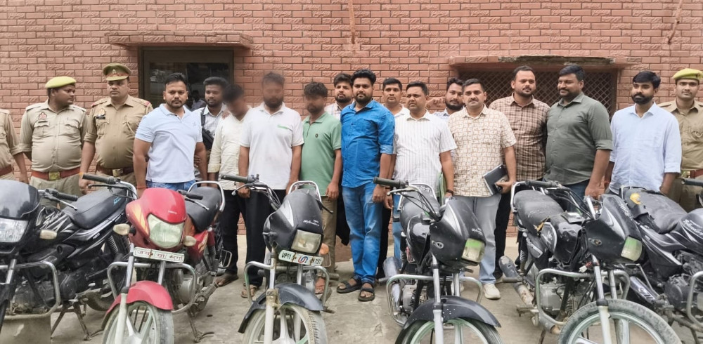 गाजीपुर में बाइक चोर गिरोह का भंडाफोड़, 16 दोपहिया वाहन बरामद; तीन गिरफ्तार